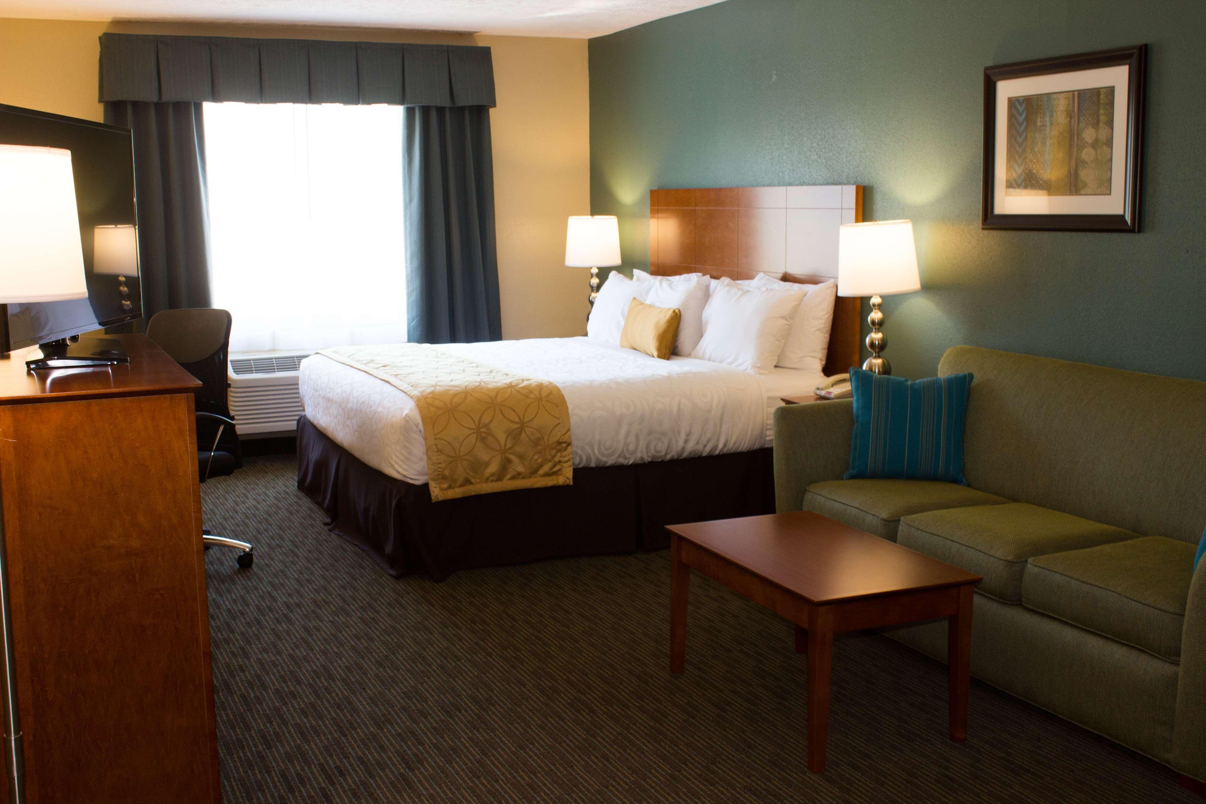 Holiday Inn Express Kilmarnock Bagian luar foto