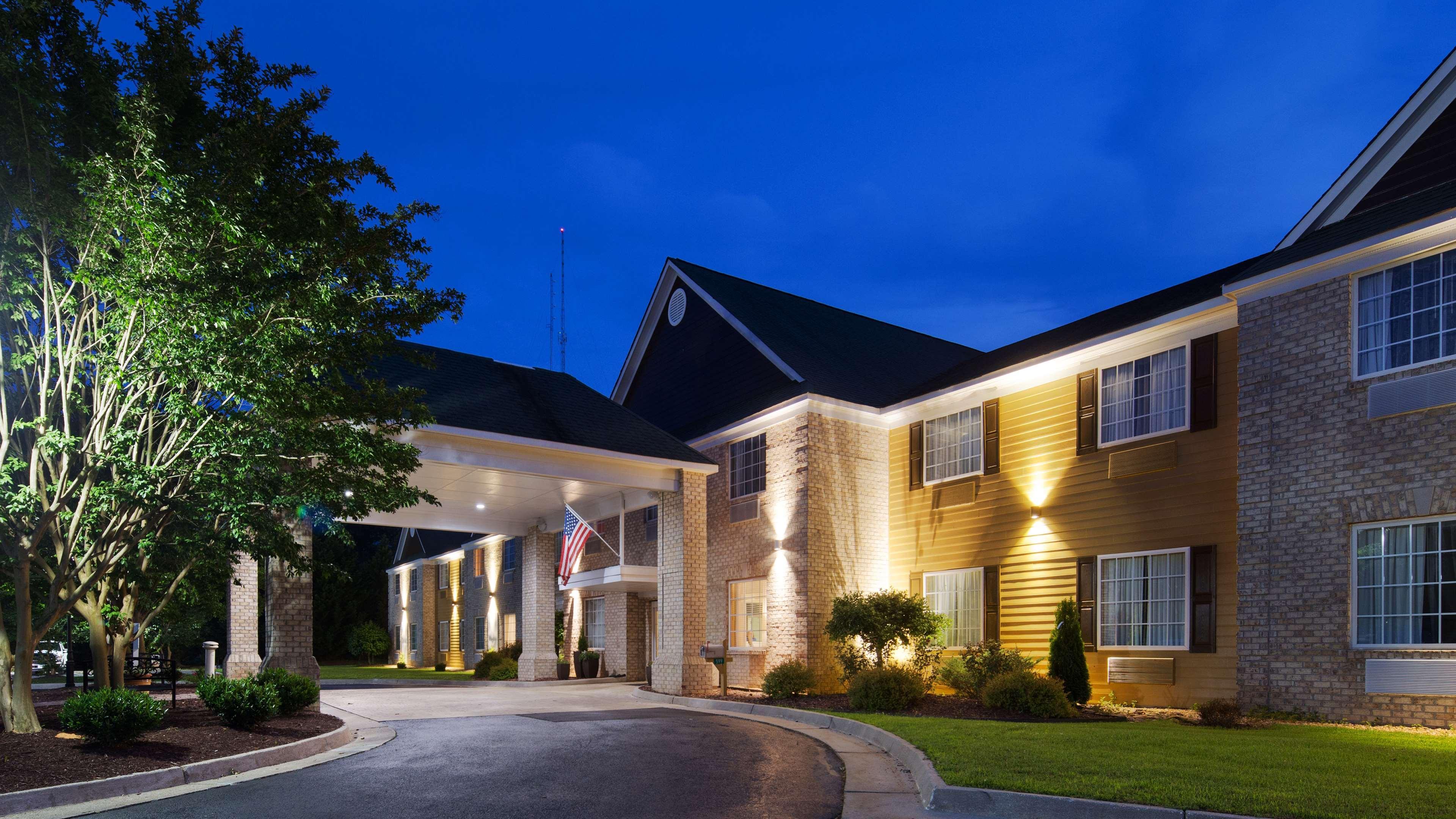 Holiday Inn Express Kilmarnock Bagian luar foto