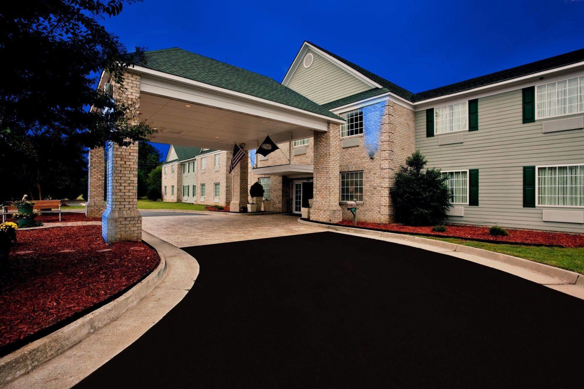 Holiday Inn Express Kilmarnock Bagian luar foto